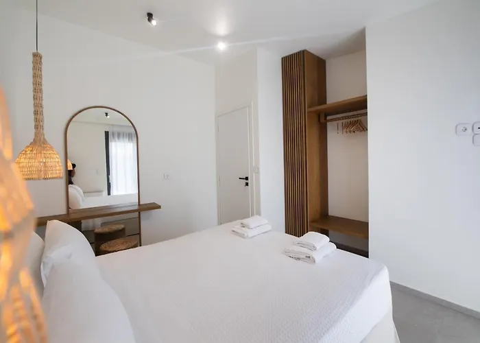 Appart hôtel Pnoe - Feel At 4*