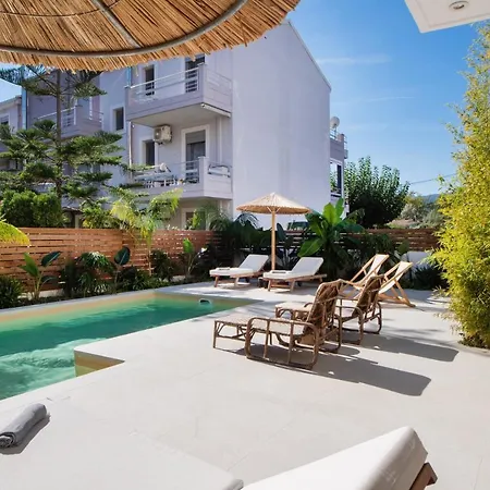 Pnoe - Feel At Lejlighedshotel 4*