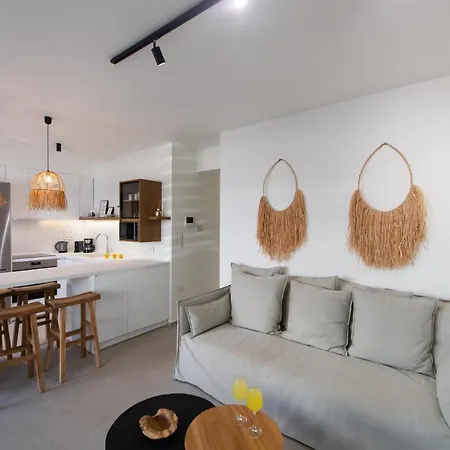 Aparthotel Pnoe - Feel At Lefkada City